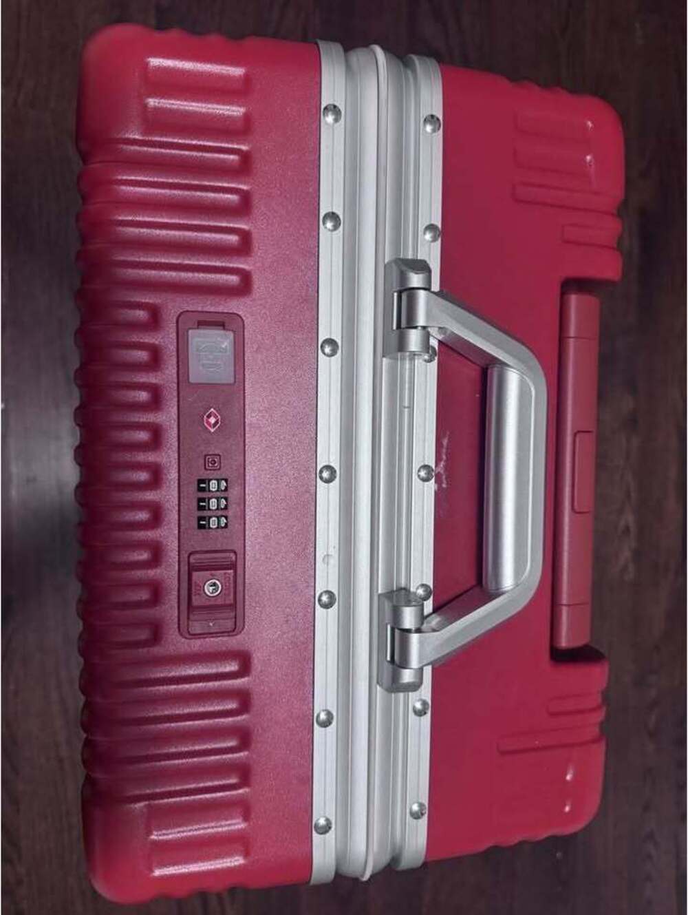 NOBL All-in-One Carry-On Luggage Red Laptop Pocket TSA Spinner